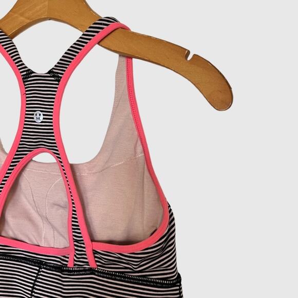 Lululemon Get Fit Keyhole Tank w/Shelf Bra - Picture 9 of 16
